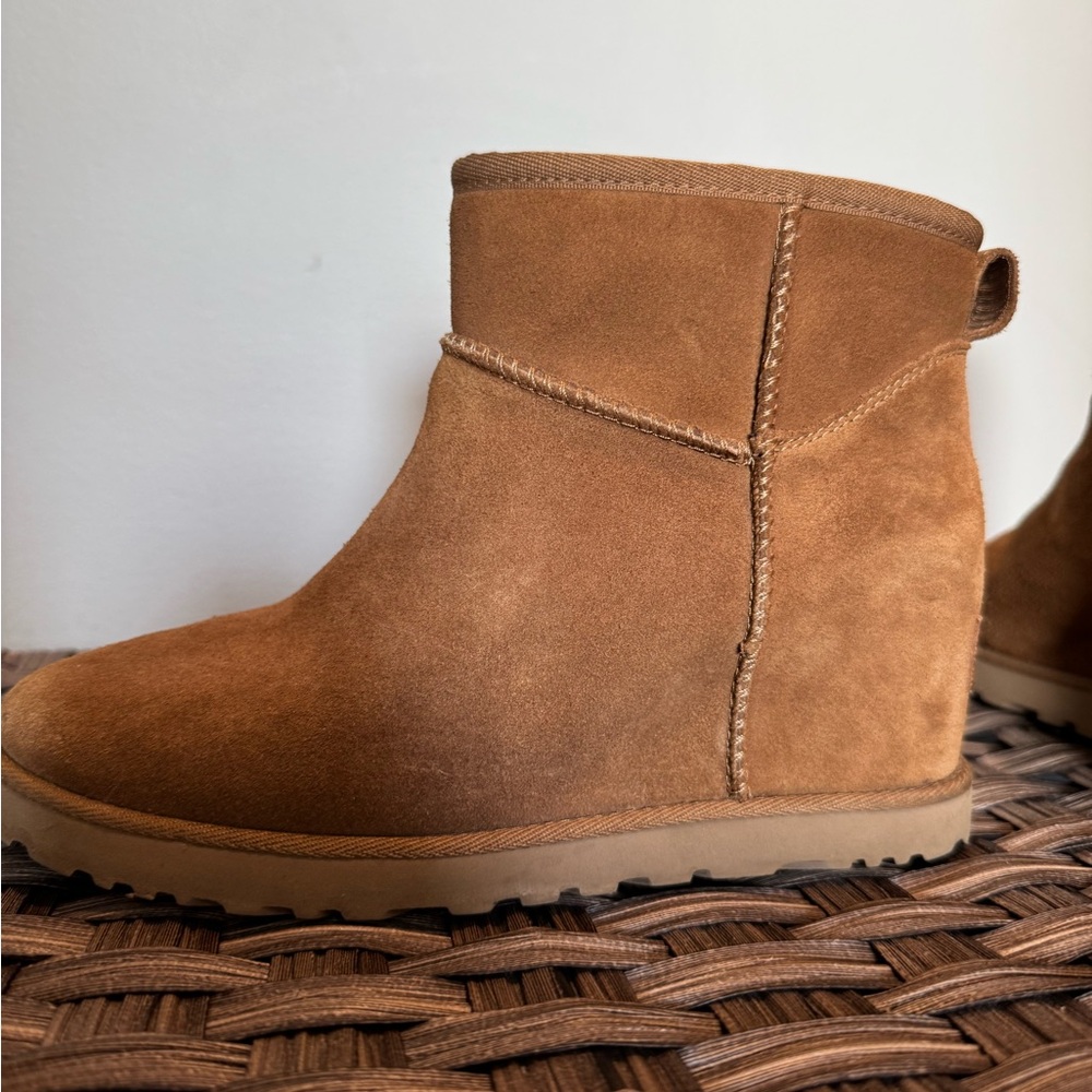 Women's UGG Tan Suede Wedge Ankle Boots